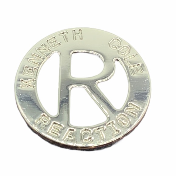 Kenneth Cole Reaction Travel Toiletry Bag NWOT 11" x 6.5" Closed - Picture 2 of 5